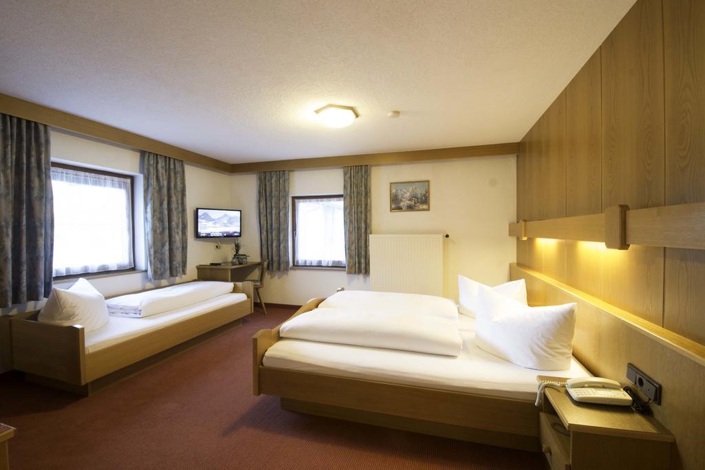 Hotel Garni Mathonerhof Ischgl Pokój zdjęcie